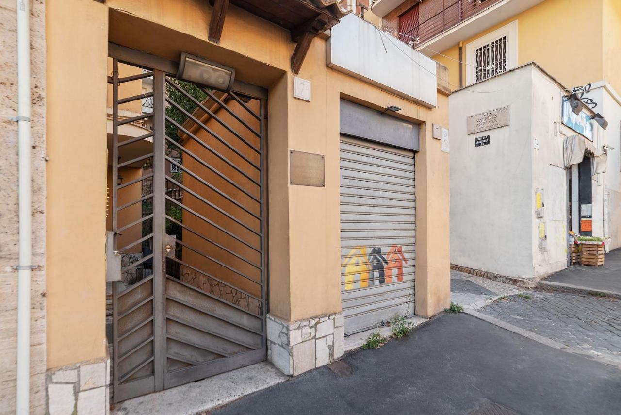 Penthouse Apartment With Terrace Close To Vatican Roma Exterior foto