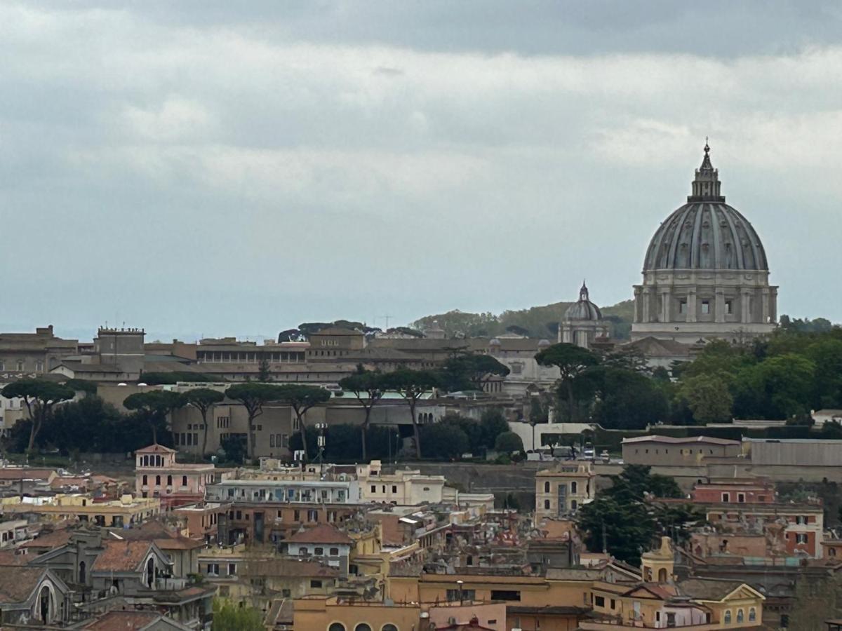 Penthouse Apartment With Terrace Close To Vatican Roma Exterior foto